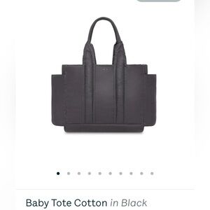 Caraa Baby Tote in black